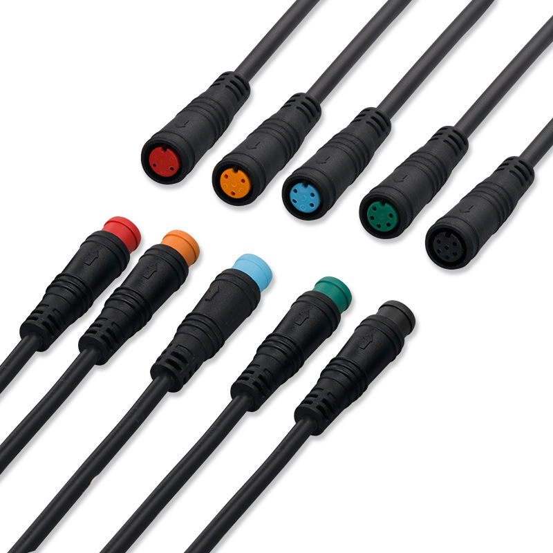 Hersteller von Drahtgurtgeräten, die kundenspezifische Kabel- und Kabelmontage für Automobil-Armaturenbrett und Beleuchtungssysteme anbieten