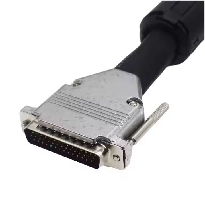 Kabelkonfektion Hersteller fertigt alle Arten von DB DB9 DB15 DB25 DB26 DB44 DB37 USB RJ45 RS232 Seriellkabel nach Maß